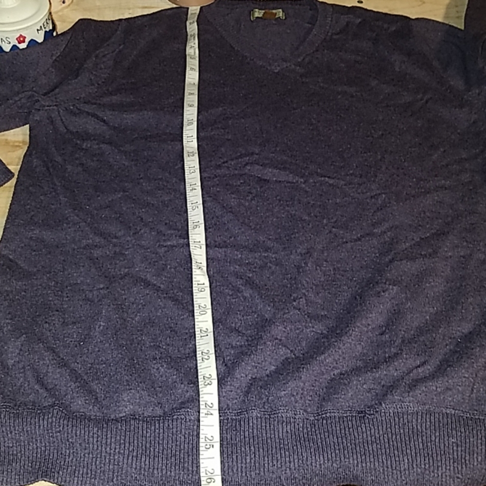 Sweater - Picture 3 of 4